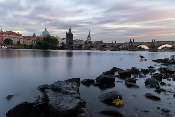 Autumn Charles bridge