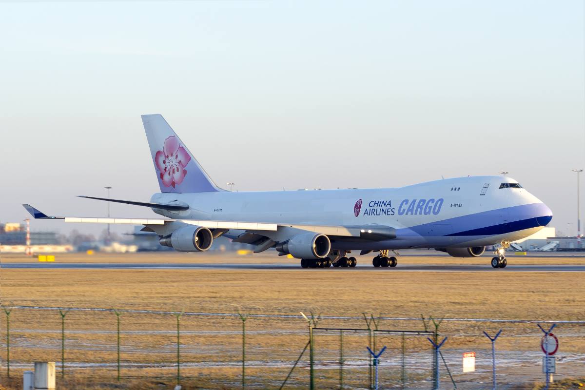 Jumbo jet