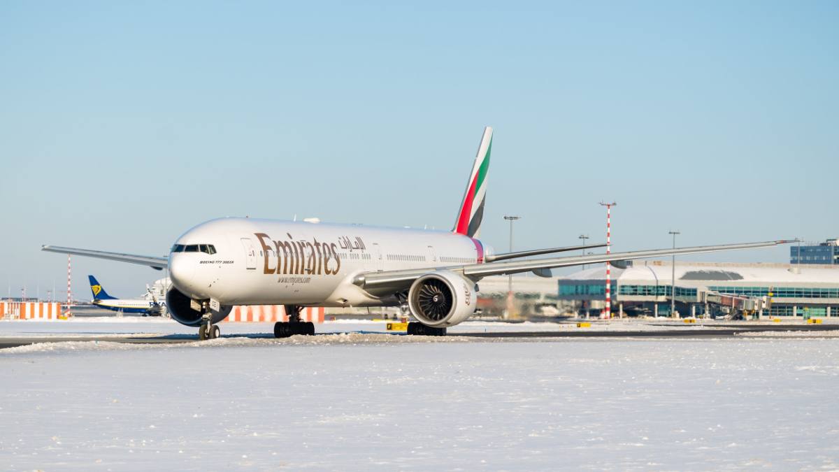 Emirates B777